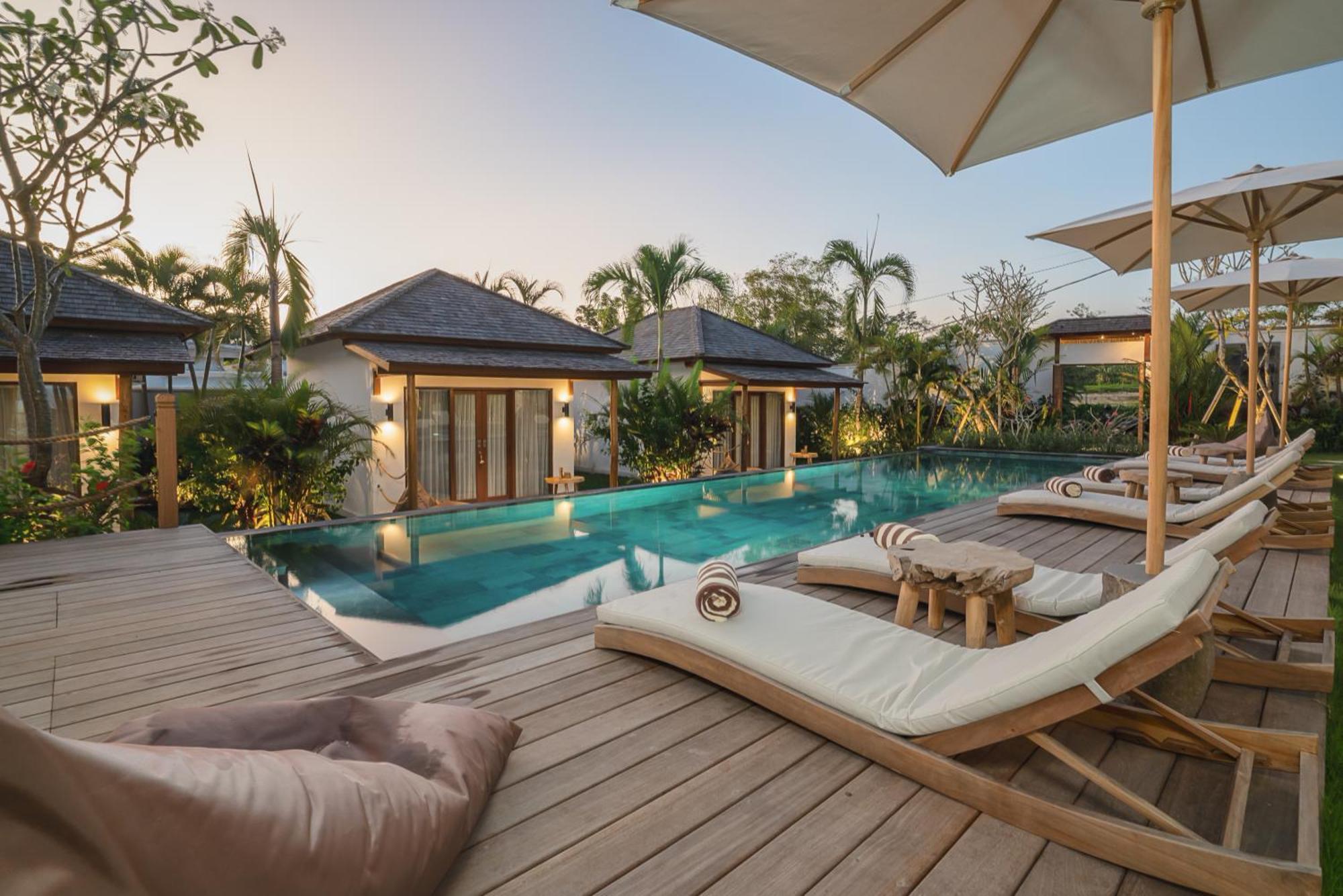 Ehoa Bali Nyanyi Boutique Hotel - In Front Of Entrance To Nuanu Tanah Lot Exterior foto
