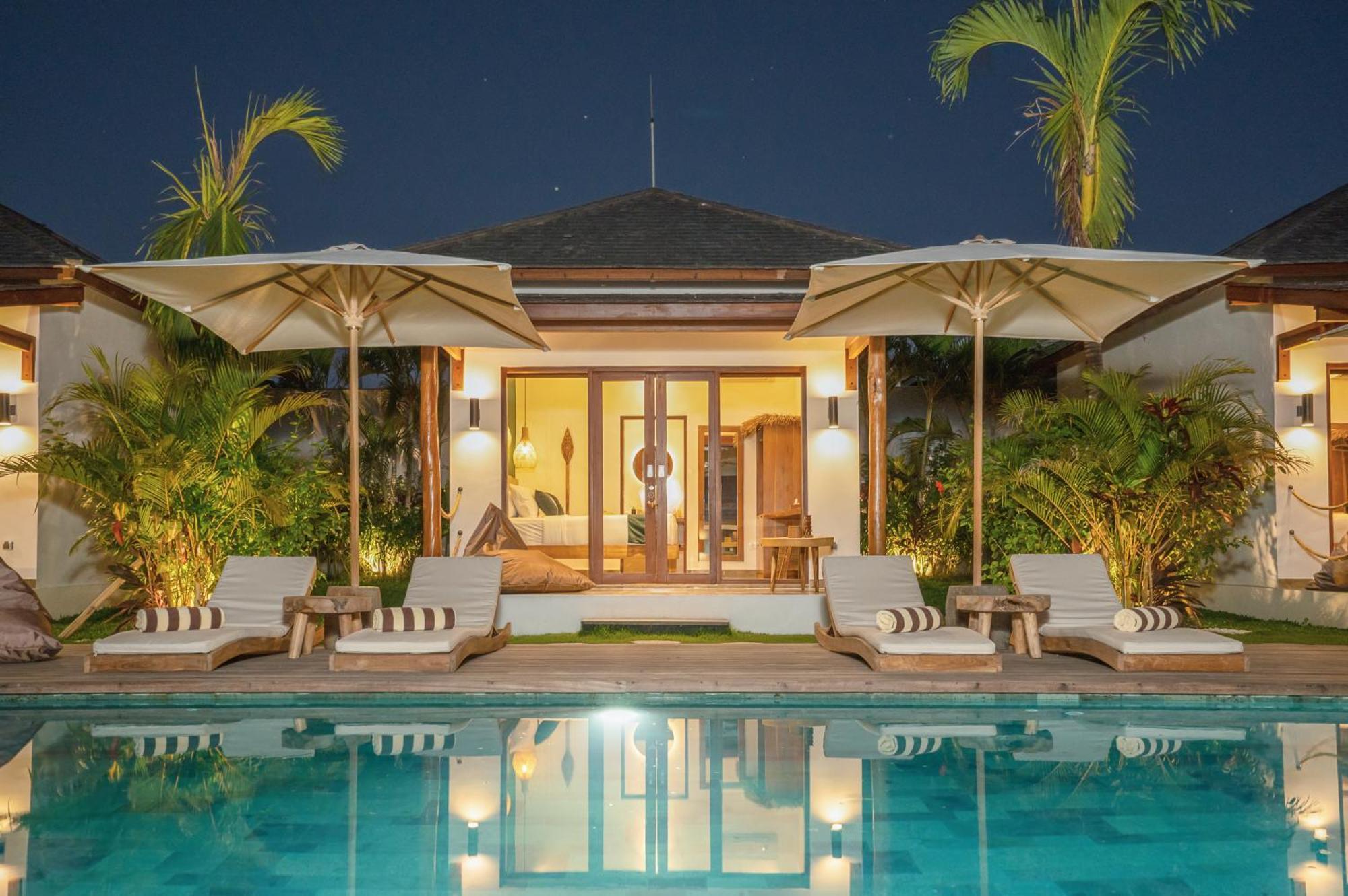 Ehoa Bali Nyanyi Boutique Hotel - In Front Of Entrance To Nuanu Tanah Lot Exterior foto