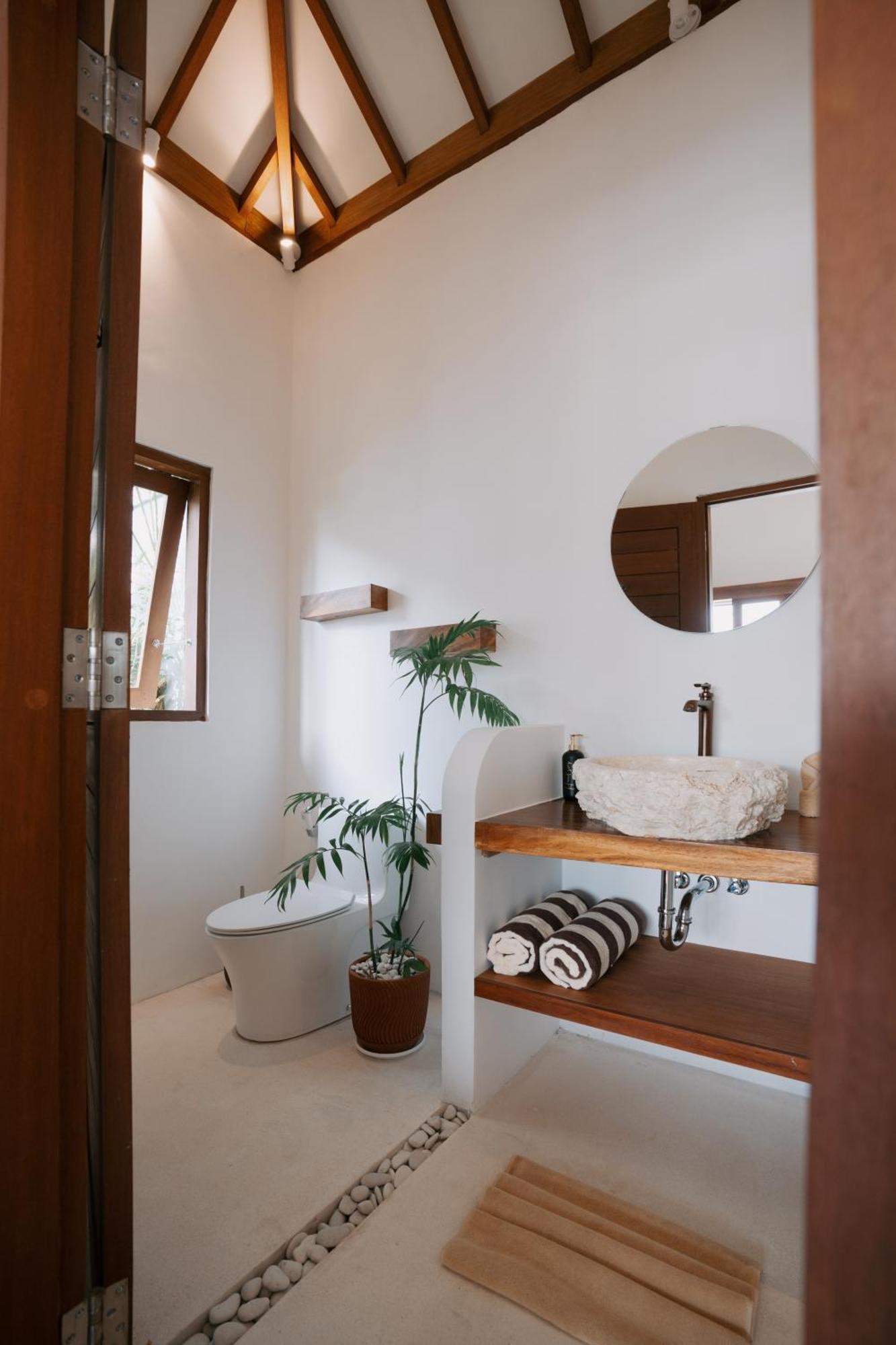 Ehoa Bali Nyanyi Boutique Hotel - In Front Of Entrance To Nuanu Tanah Lot Exterior foto