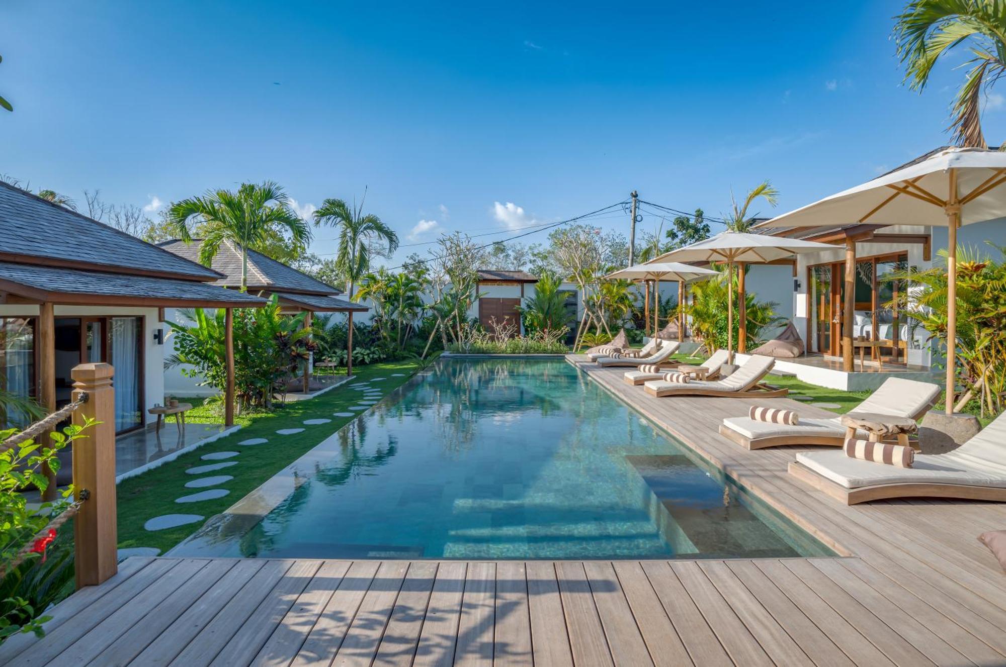 Ehoa Bali Nyanyi Boutique Hotel - In Front Of Entrance To Nuanu Tanah Lot Exterior foto