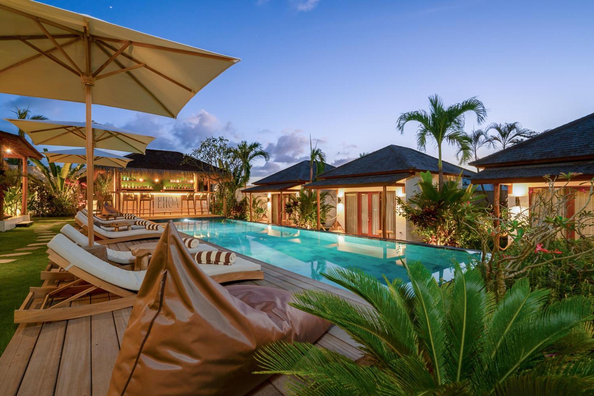 Ehoa Bali Nyanyi Boutique Hotel - In Front Of Entrance To Nuanu Tanah Lot Exterior foto